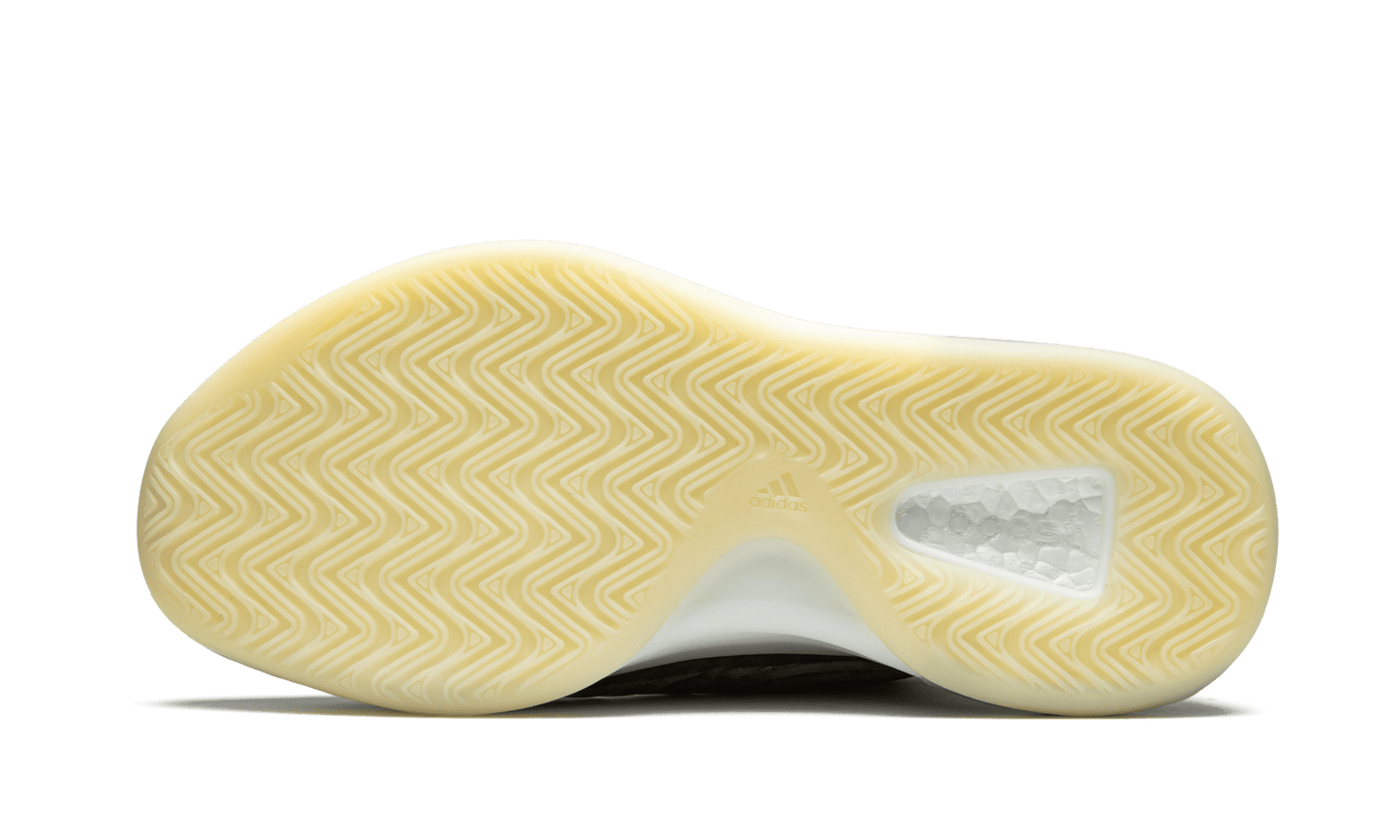 YEEZY QNTM BARIUM