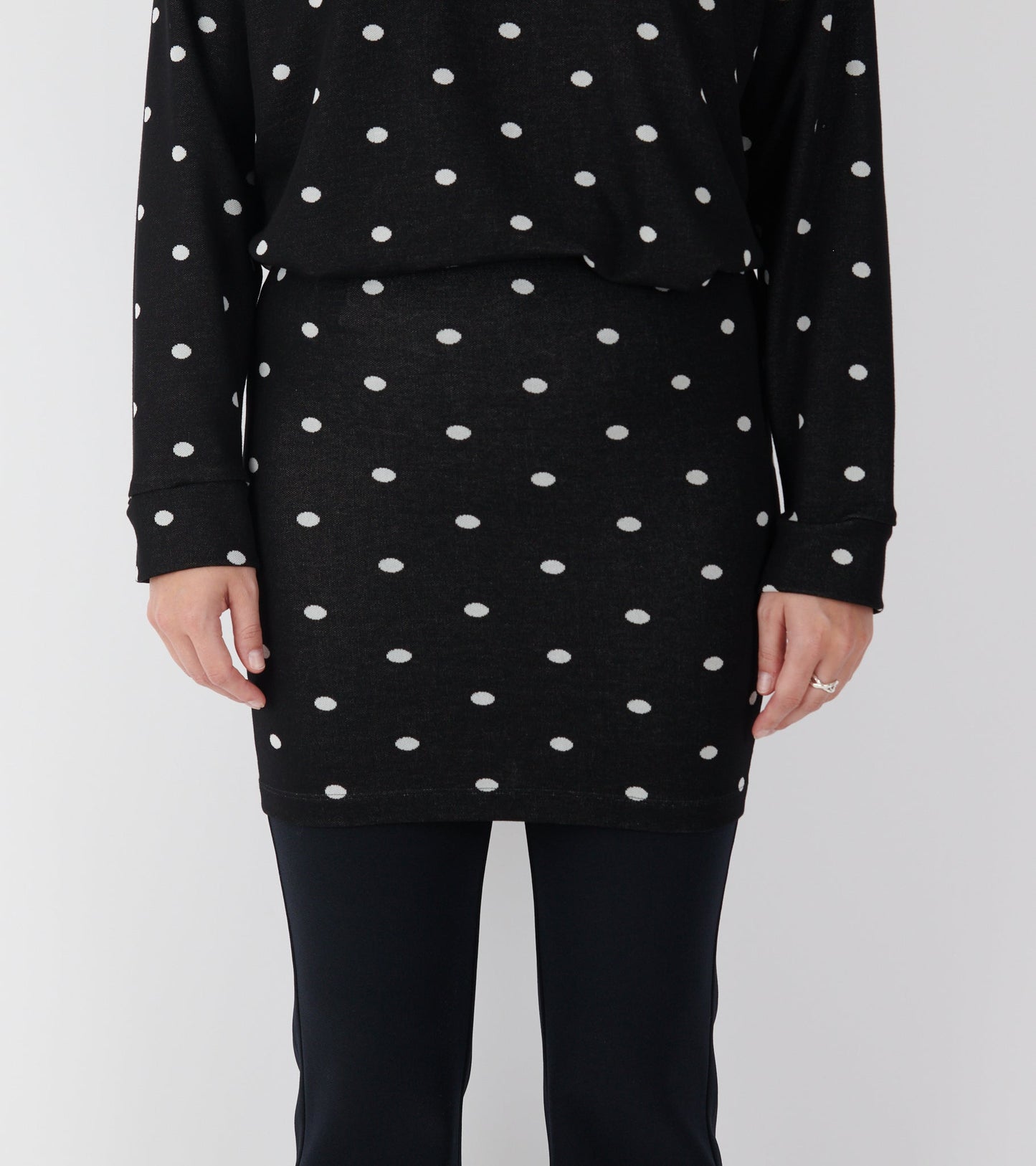 Jaquard Dot Skirt Black/Ecru