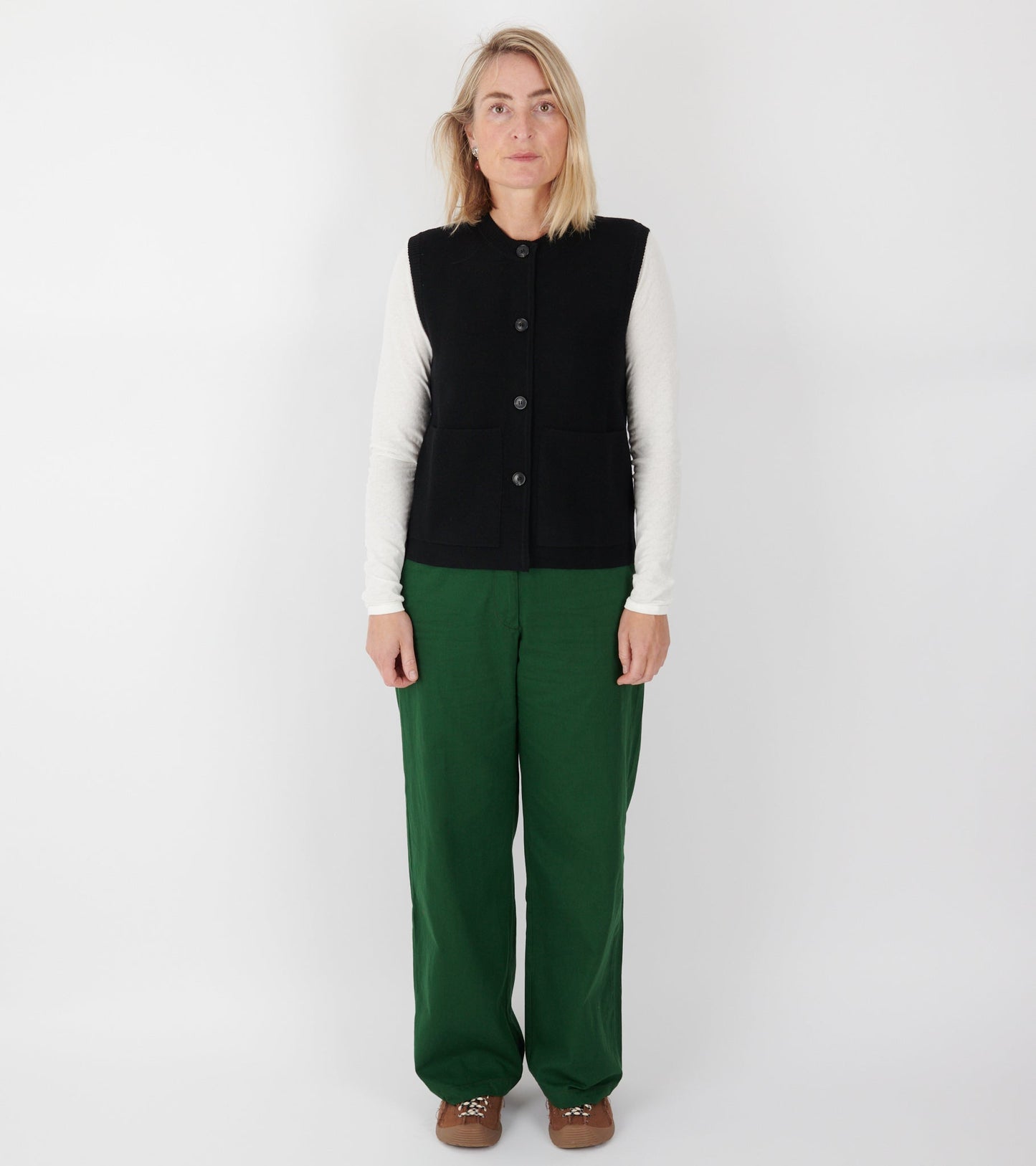 Elva Vest Black