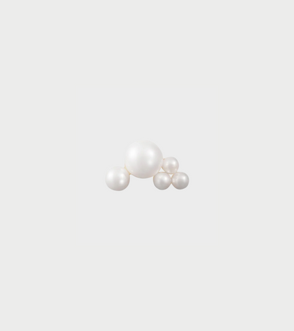 Embrassée Cinq Earring Freshwater Pearls
