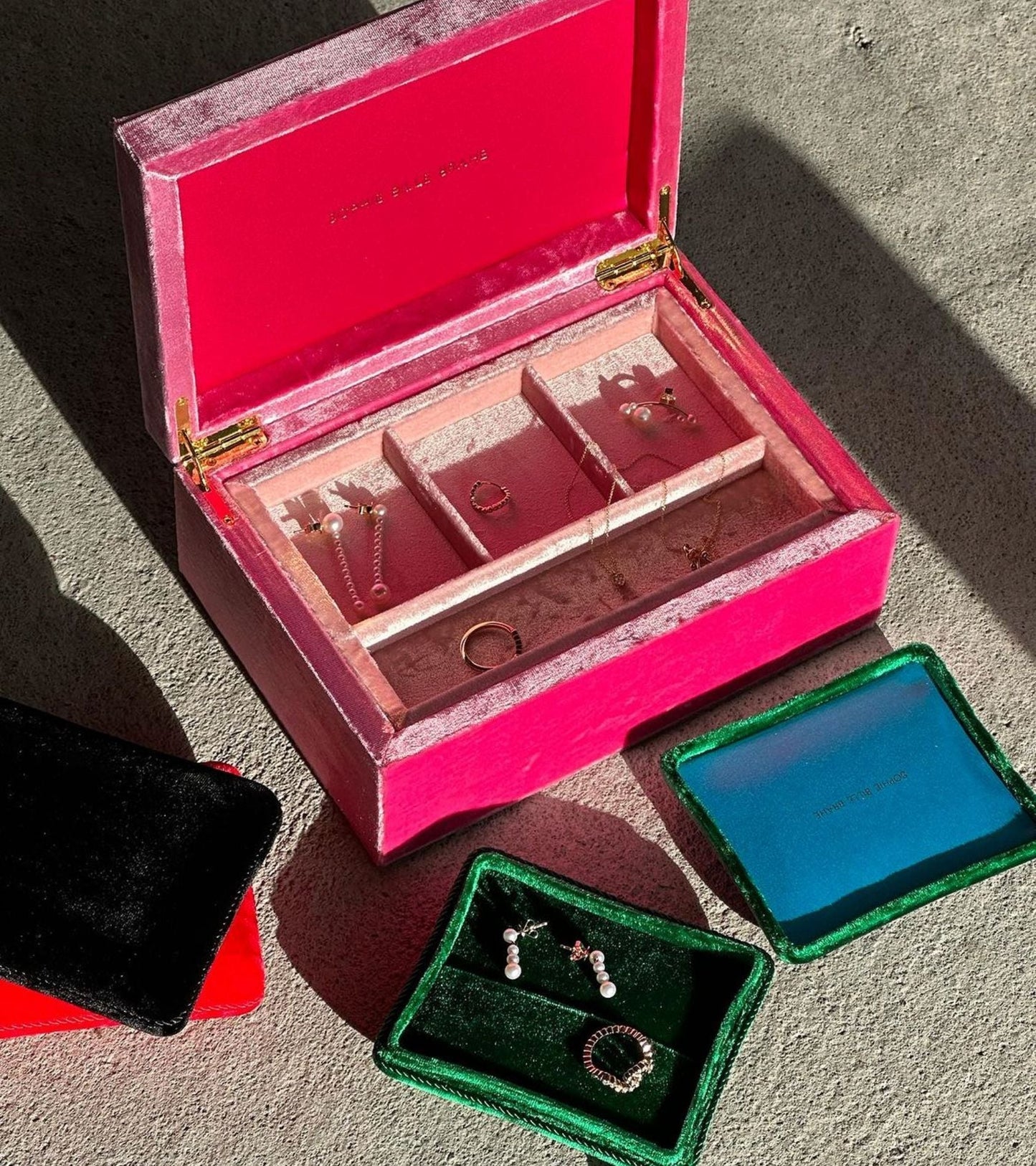 Velvet Box Black