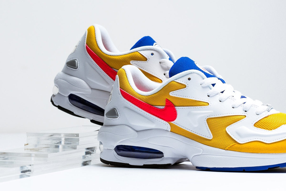 Air Max2 Light - University Gold/Flash Crimson/Racer Blue