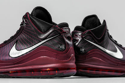 Lebron VII QS "Christmas" - Team Red/Metallic Silver/Black/Hot Red