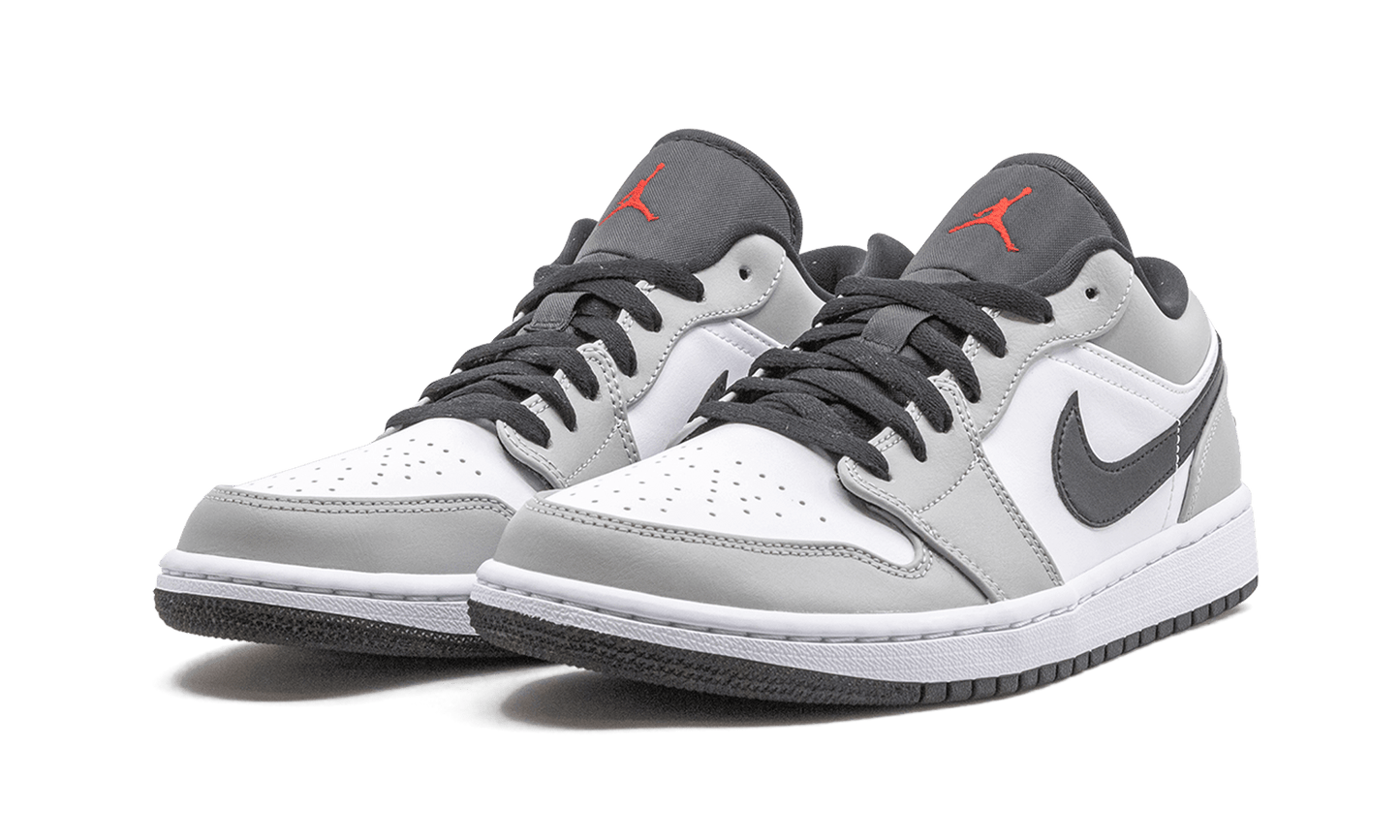 JORDAN 1 LOW SMOKE